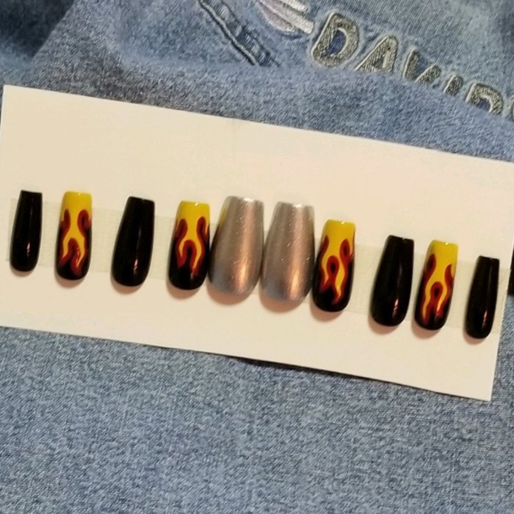 Great Set of Hot Rod Flame themed Glue Press on Nails size small
